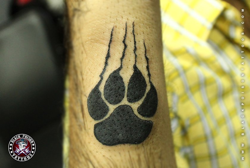 Lion Foot Scratch tattoo Best Tattoo Artist in India Black Poison Tattoo
